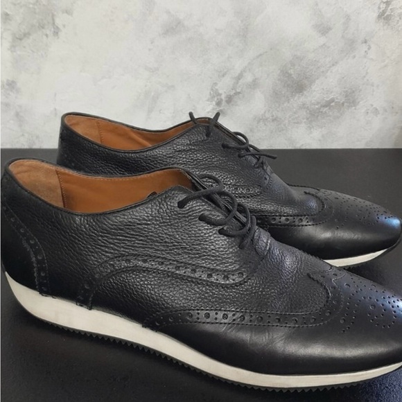 Massimo Dutti Black Leather Oxfords with White Sole - Picture 1 of 3